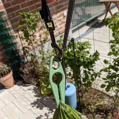 Porta-sacos para trela