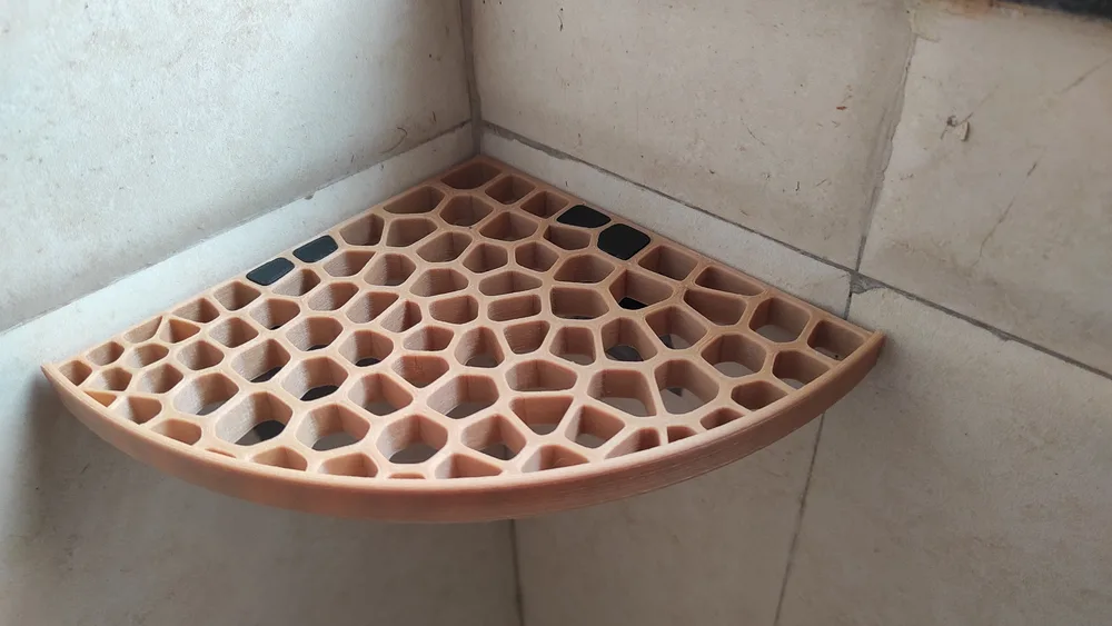 Prateleira de canto para o duche