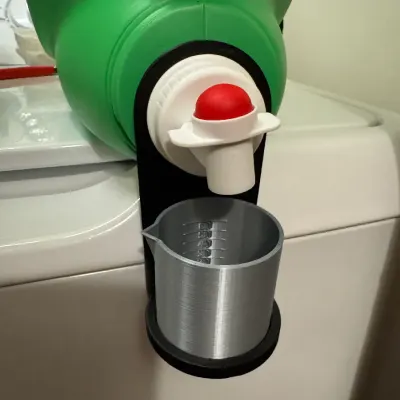Copo doseador de detergente com suporte